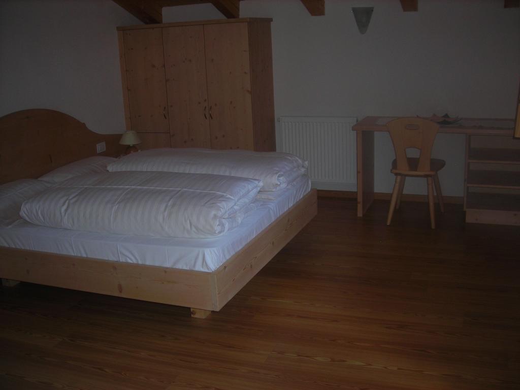 Casa Gogn Apartment San Vigilio Di Marebbe Cameră foto